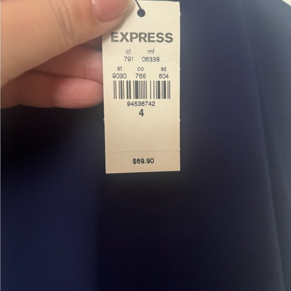 Nwt express ruffle maxi dress with slit sz 4 - Picture 3 of 4